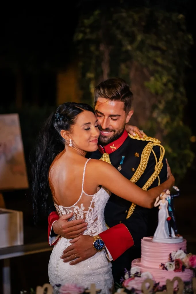 Rubén y Bea fundidos en un abrazo.