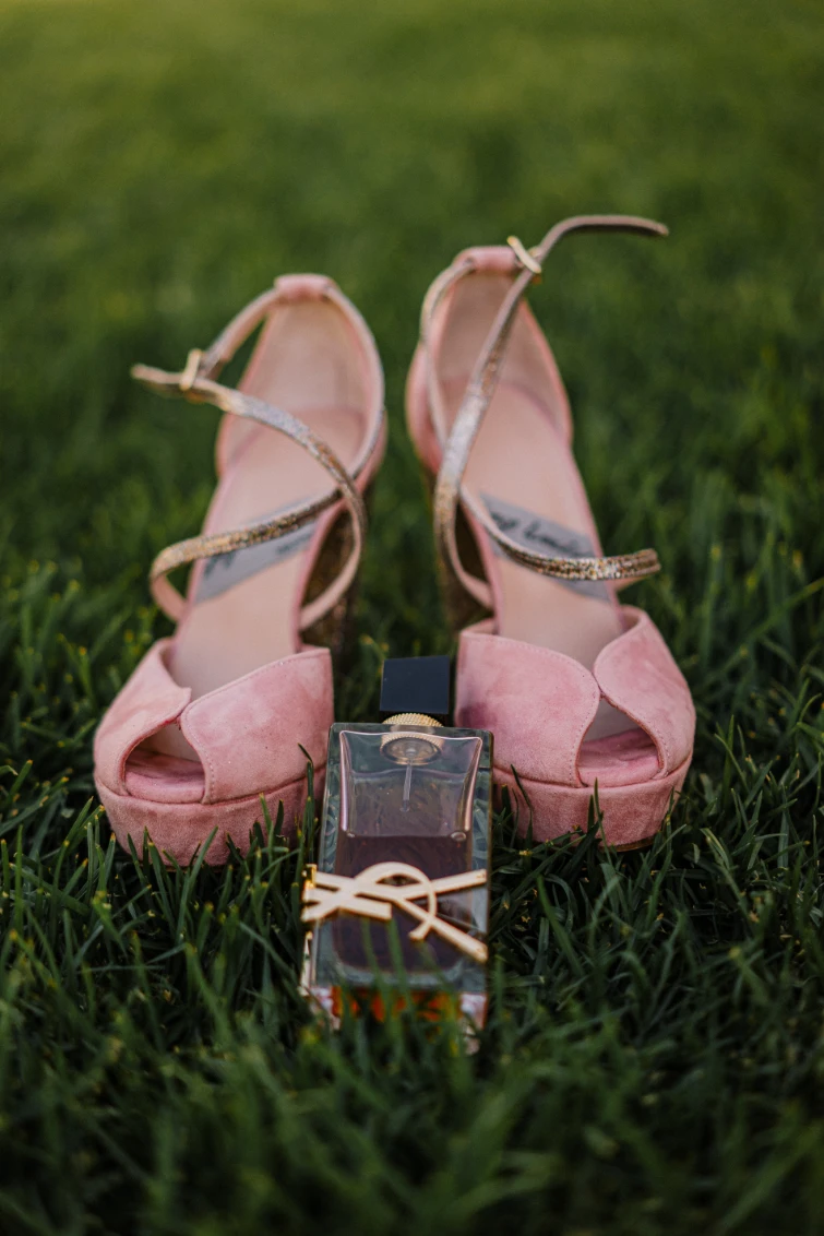 Foto detalle de los zapatos.