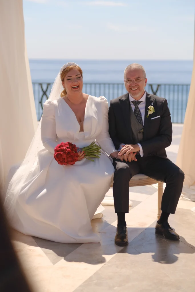 La felicidad de los novios en estado puro.