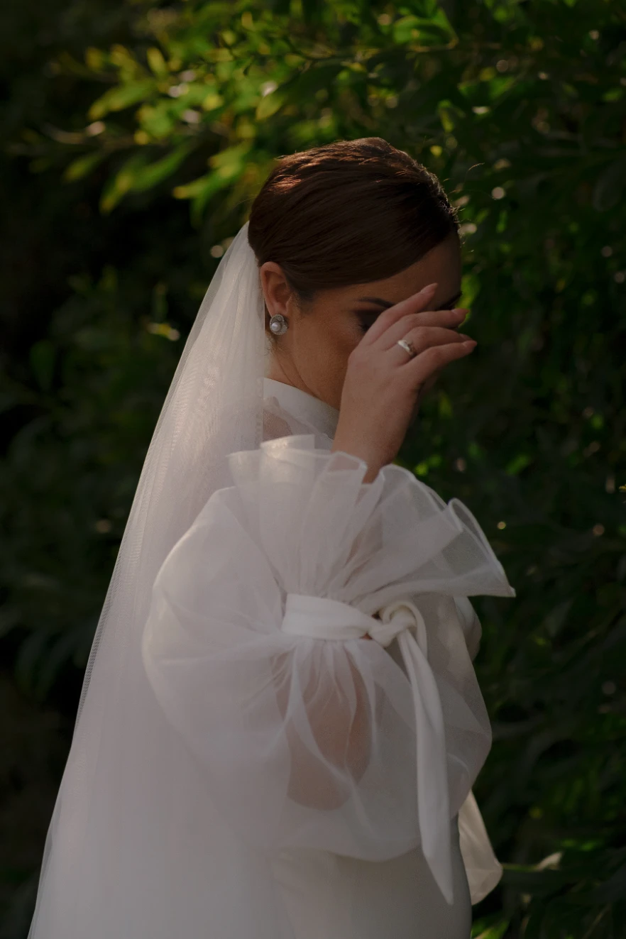 Detalles de la manga del vestido.